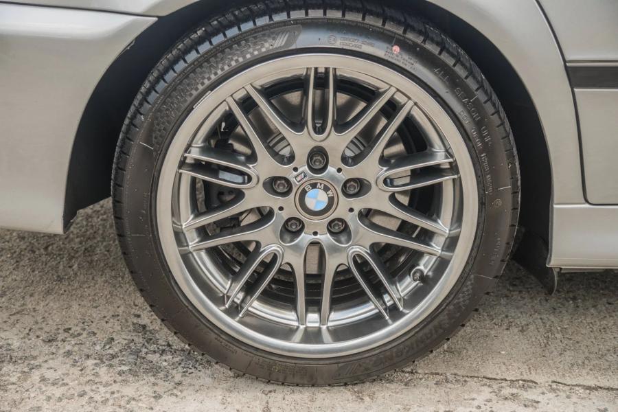 Колеса BMW M5 (E39) 2003 года  (фото 35 из 148)